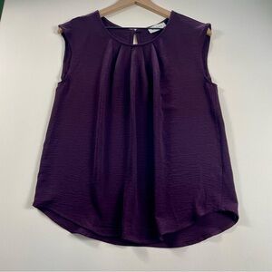Gilli Dark Plum/Eggplant Purple Sleeveless Pleated Blouse Women’s Small